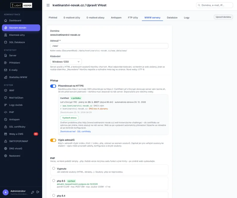 Formulář webu s panelem certifikátu: stav, platnost, jména v DNS a tlačítko Vystavit znovu